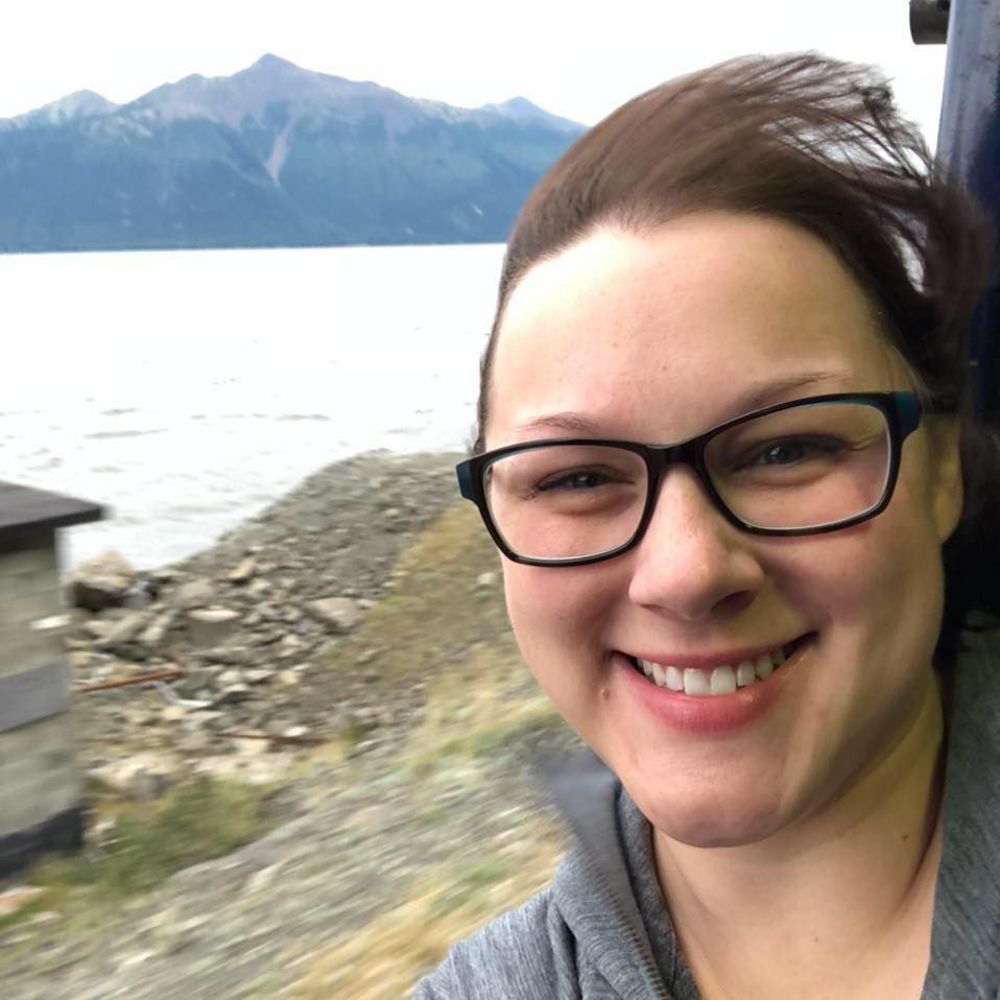 Meet your Posher, Elizabeth